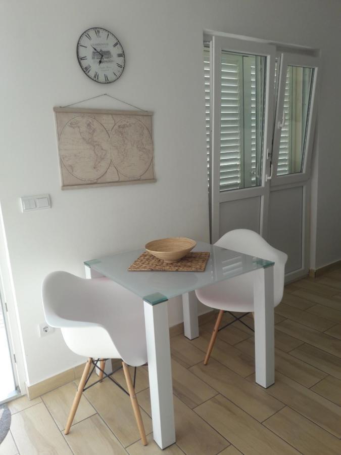 Apartment Tea Primošten Екстериор снимка